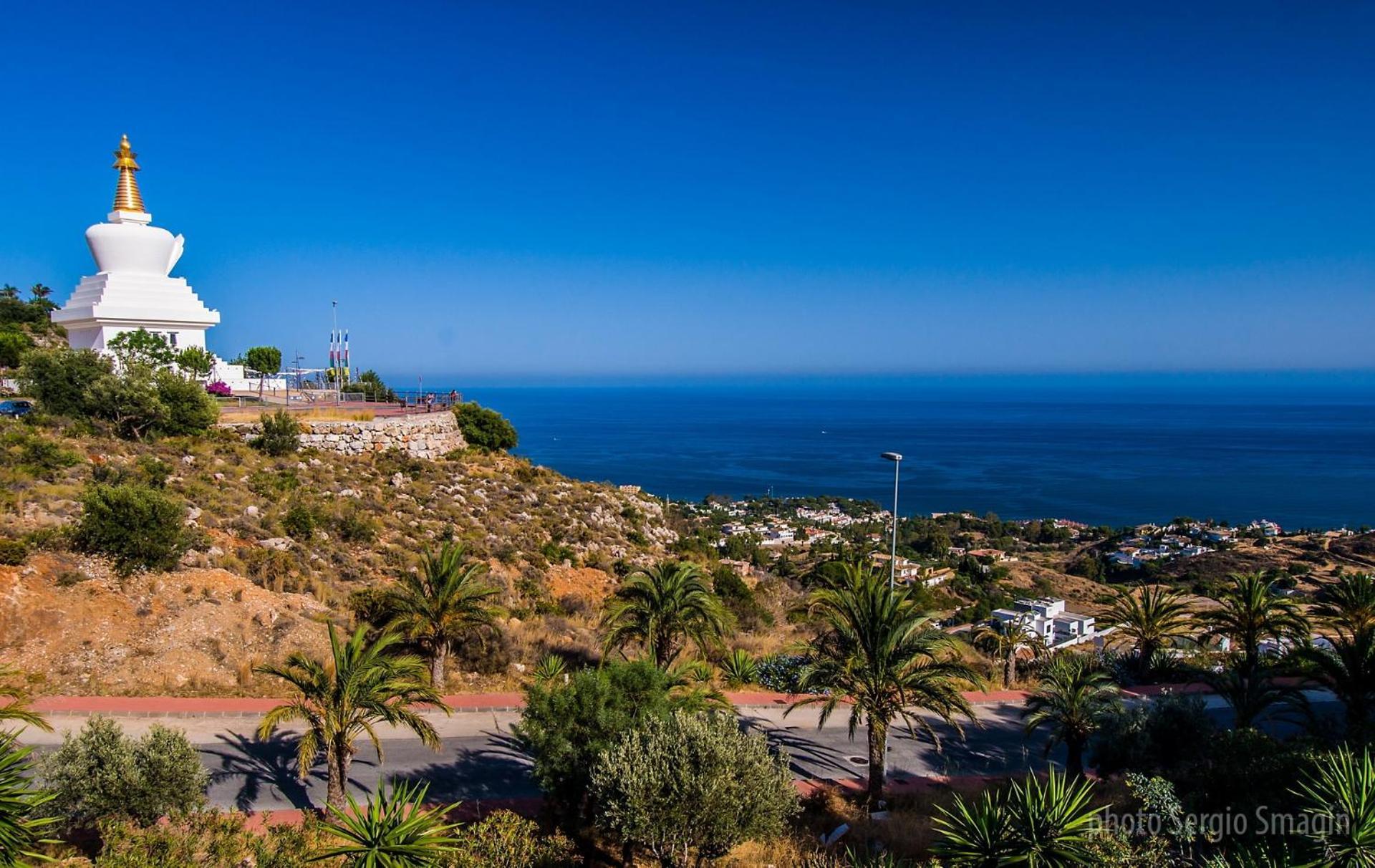 703 Aguila Apartamento - Vista Al Mar - Cerca De Tren, Restaurantes Y Tiendas - Playa A 10 Minutos Caminando بينالماذينا المظهر الخارجي الصورة