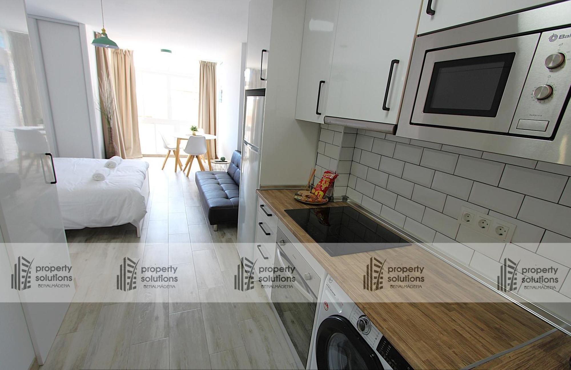 703 Aguila Apartamento - Vista Al Mar - Cerca De Tren, Restaurantes Y Tiendas - Playa A 10 Minutos Caminando بينالماذينا المظهر الخارجي الصورة